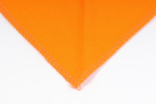 chusta pomarańczowa overlock.jpg
